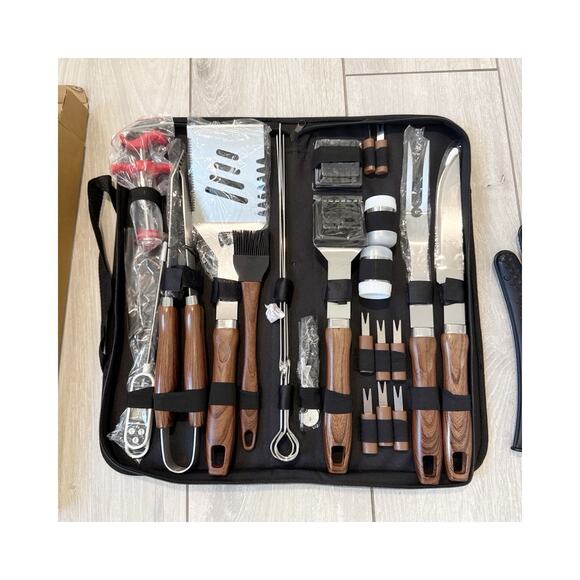 ROMANTICIST 26 Piece BBQ Grill Tool Set with Case Barbecue Man Gift New in Box - Picture 2 of 5